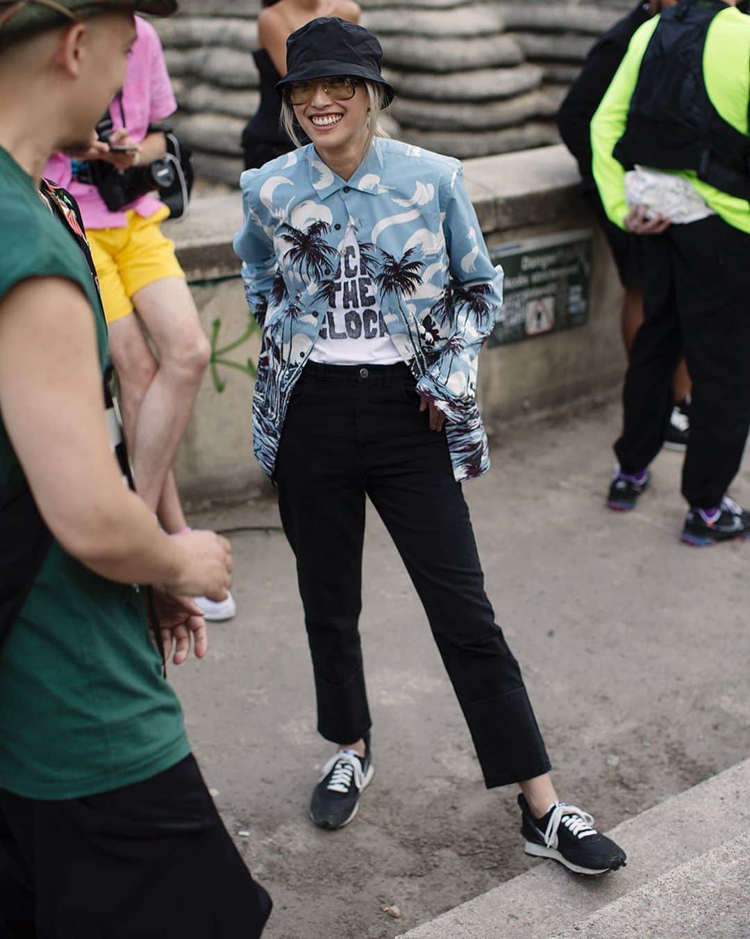 スコット・シューマンのインスタグラム：「I’m not mad but I swear she bought that @prada shirt (the last one on @yoox ) moments before I was going to hit “add to cart” ! I guess she does look pretty cool in it so 💁🏼‍♂️, Paris」