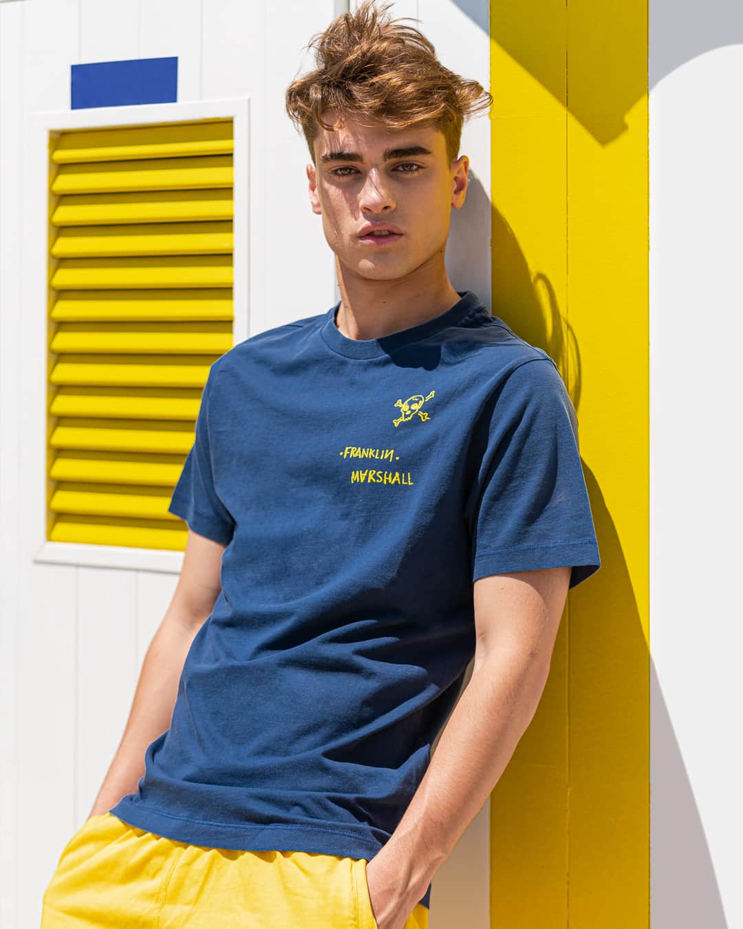 のインスタグラム：「Sporty and cool look at the same time.  #franklinandmarshall #fashion #fashionformen #outfit #outfitformen #ss19 #newseason #newcollection #summer #highsummer #style #cool #colour #attitude #details #mood #beach #pants」