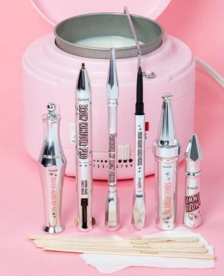 Benefit Cosmetics UKさんのインスタグラム写真 - (Benefit Cosmetics UKInstagram)「Did you know we offer brow waxing and styling services in many of our stores nationwide? 💅 Click the link in our bio to find out more about our in-store services ✨ #benefit #benefitbrows #wewaxbrows #brows #beauty . . . 📷 Image Description: A wax pot surrounded by benefit brow products on a pink background.」7月5日 22時26分 - benefitcosmeticsuk