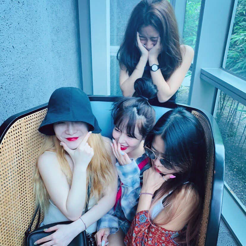 ヒョナ さんのインスタグラム写真 - (ヒョナ Instagram)「💜」7月5日 22時29分 - hyunah_aa