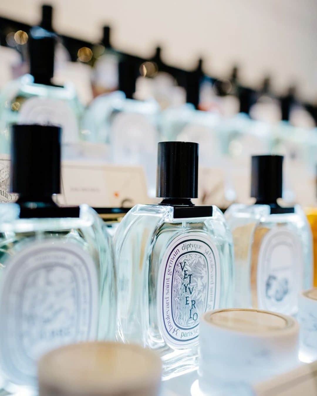 Club Monacoのインスタグラム：「Out East this weekend? Celebrate the long weekend with a @diptyque candle from our Southampton pop-up. Yours with any purchase until July 7th. ✨」