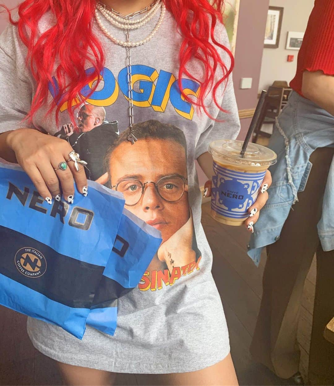 RIEHATAさんのインスタグラム写真 - (RIEHATAInstagram)「CAFFE NERO everywhere🇬🇧 ミニブラウニー買って休憩。」7月5日 22時38分 - riehata