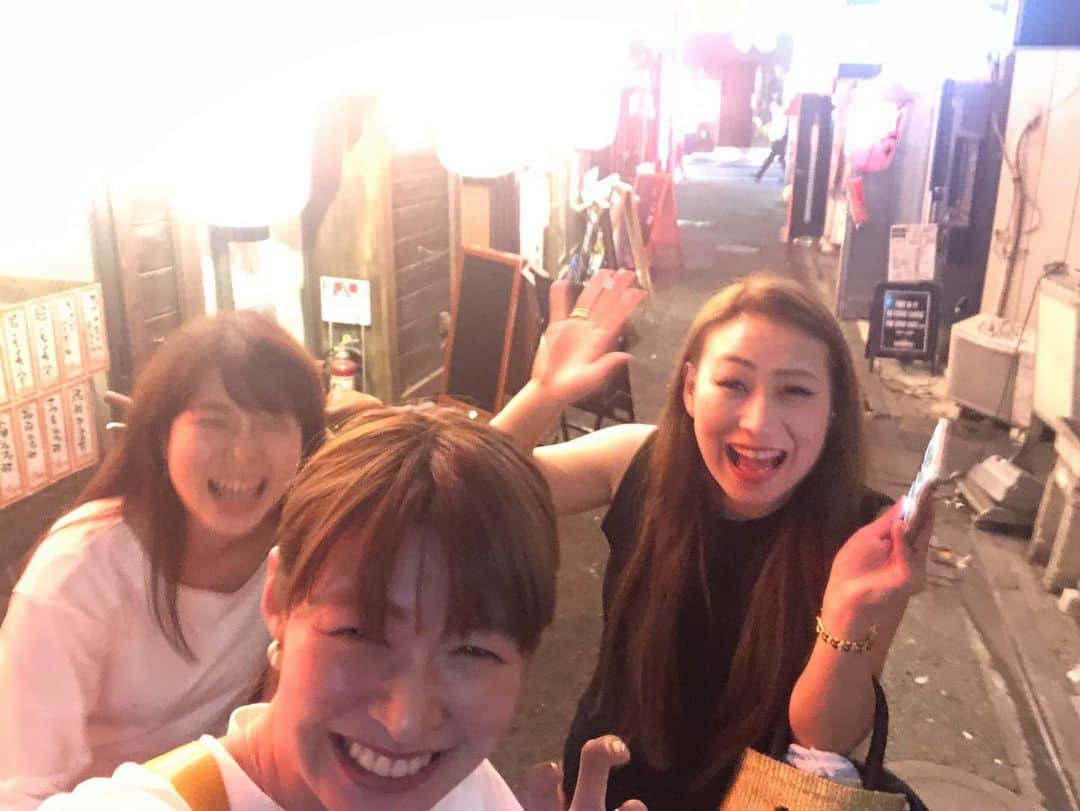 木村沙織さんのインスタグラム写真 - (木村沙織Instagram)「. 二軒目は雪見だいふく食べにきたよーなもんだった🍨 . . #ガッシーゼ #ウシw #🐯🐷🦁」7月5日 22時42分 - saoriiiii819