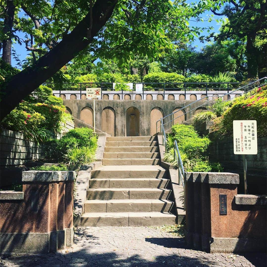 散歩の達人さんのインスタグラム写真 - (散歩の達人Instagram)「今も美しい、復興公園。 Architectural beauties. #hello #昭和の東京を歩く #公園 #建築 #水道橋 #東京 #park #suidobashi #tokyo #散歩の達人」7月5日 22時54分 - san_tatsu