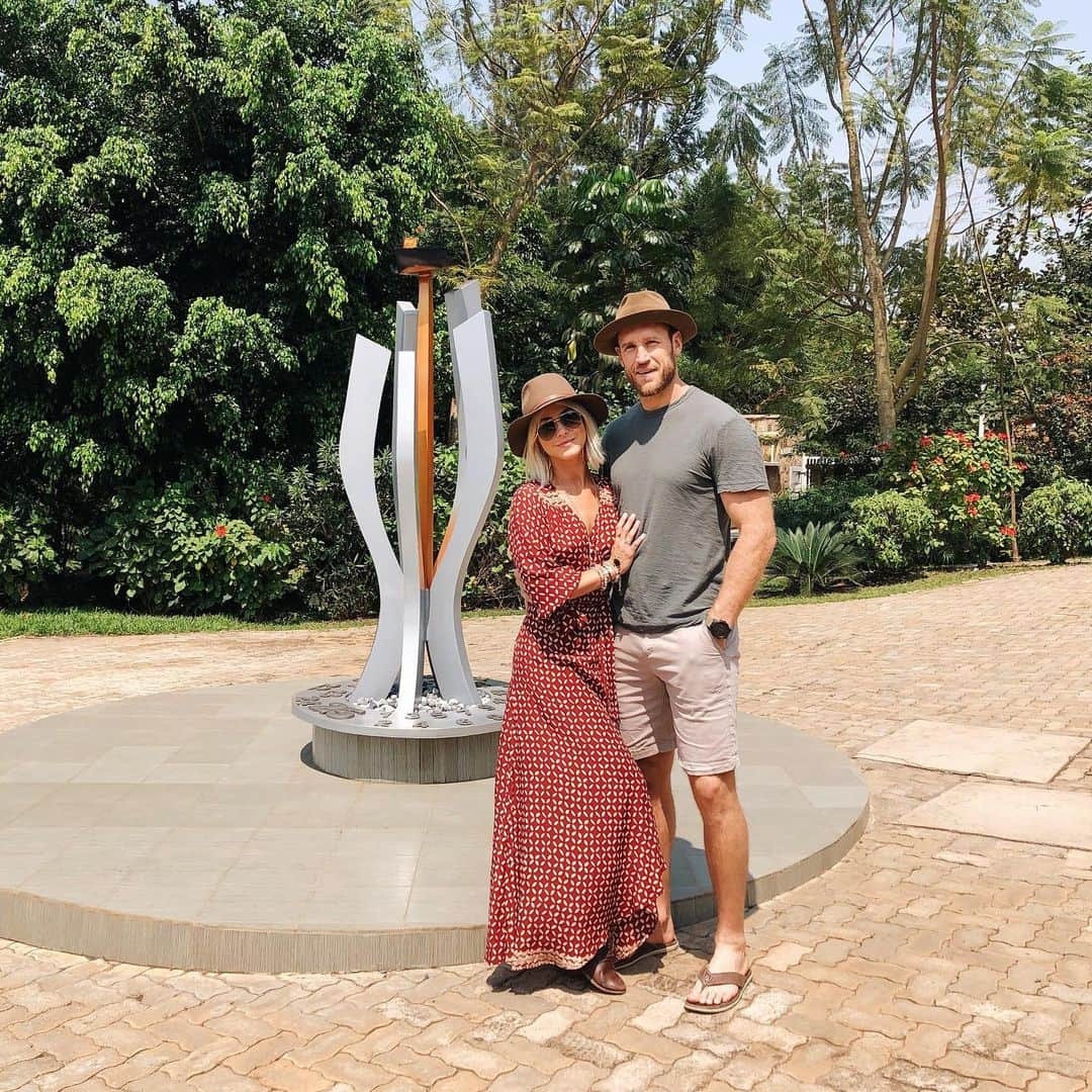 ジュリアン・ハフさんのインスタグラム写真 - (ジュリアン・ハフInstagram)「PLEASE READ*** When we visited the Rwanda Genocide Memorial, we were all filled with so many emotions. Learning more about the Rwanda Genocide was absolutely heart breaking and terrifying, but their resolve and forgiveness, and the way they’ve turned their country around is truly remarkable and serves as an incredible example for all of us!  @jessgee and I were in tears conversing about how the separation and grouping that was created to define the Rwandans as different from each other, rather than as one, is all too familiar in our own country. Along with many countries around the world right now.  We have to start uniting rather than dividing 💔  Rwandans consciously chose and choose everyday that the only way to move forward and to heal is with love and forgiveness. - please learn about the genocide. For Rwandans to do this after the horrific instances that happened to them, is a testament of their most authentic yearning for peace -  They came back after only 20yrs stronger and safer than ever before. They teach Love & Peace in all the schools and you can feel it!!! The energy of the city is one of Gratitude and Hope!  What an awe-inspiring, heart opening experience.  I am forever changed, We ❤️ you Rwanda!!!」7月6日 4時29分 - juleshough