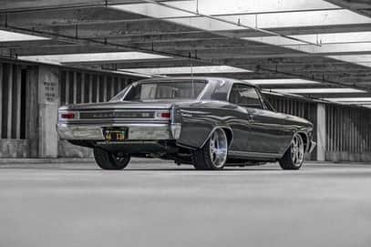 Classics Dailyさんのインスタグラム写真 - (Classics DailyInstagram)「Looking for a Show Ready Car!  This is a head turner... Our buddy @Super_Sport_66 will be selling soon!  This is your chance to buy one of the best Chevelles in the country.  _ -1966 Chevelle Super Sport -Full frame off restoration -#'s matching block, heads and Muncie 4spd -396ci/325hp bored out to 402ci/500hp -McGaughys upper & lower A-arms, 2" drop spindles -QA1 adjustable coilovers -Intro wheels 19x8 235/35R19 20x10 285/30R20 -TMI seat covers interior -CPP Showstopper Hydroboost -Pypes exhaust 3" polished stainless, electric cut outs, X pype, Violator mufflers - YouTube "evolution of a build" for complete build video -DM @super_sport_66」7月5日 23時04分 - classicsdaily