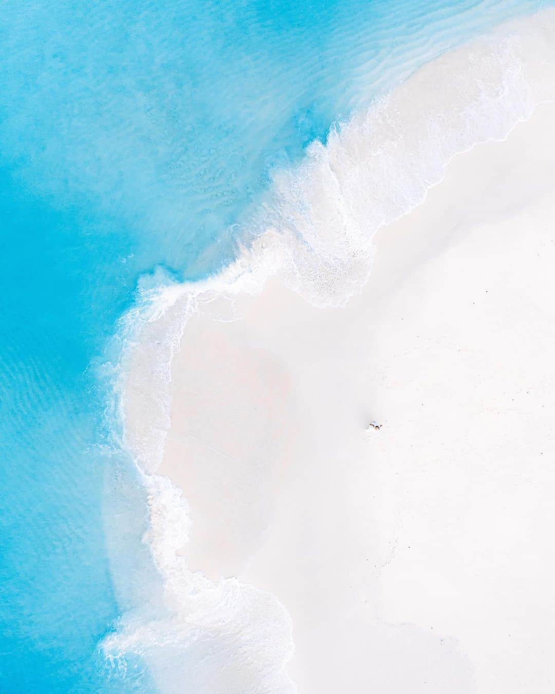 リリー＝ローズ・メロディのインスタグラム：「#🏝💦👩🏼」