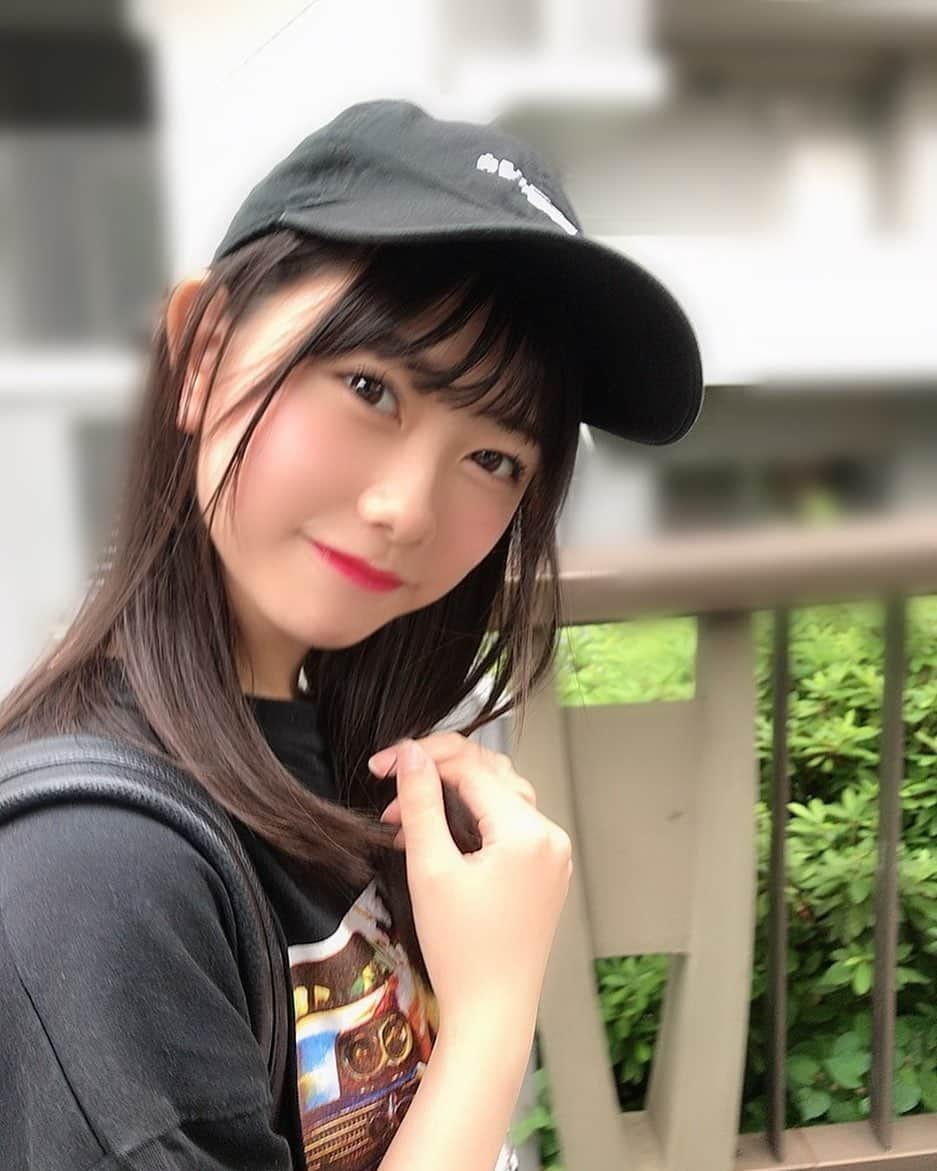 千葉恵里さんのインスタグラム写真 - (千葉恵里Instagram)「ちらっ」7月5日 23時34分 - eriierii_1027