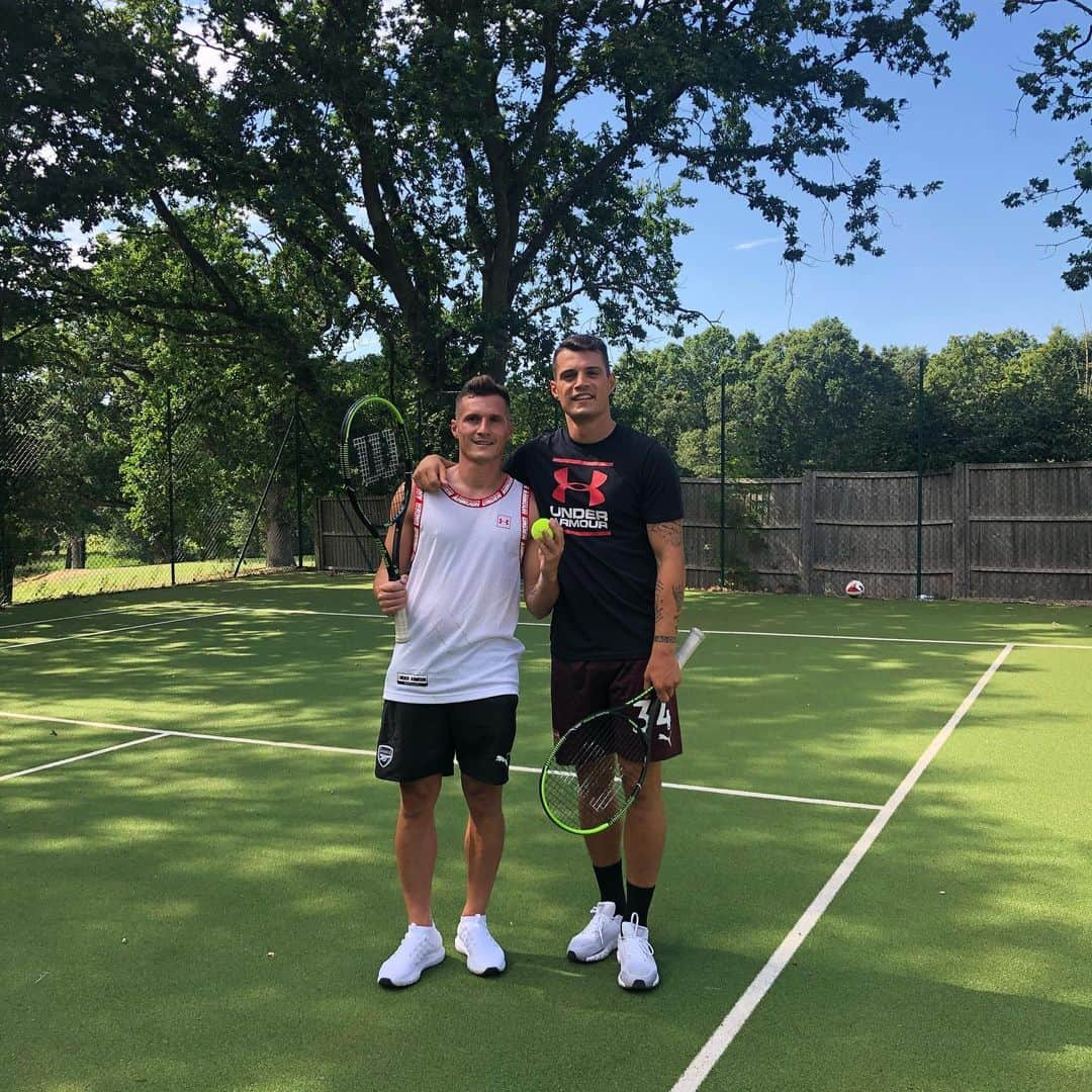 グラニト・ジャカさんのインスタグラム写真 - (グラニト・ジャカInstagram)「I had a few 🎾 lessons from this boy today @tx.34 #xhakabrothersforever#34」7月6日 0時07分 - granitxhaka