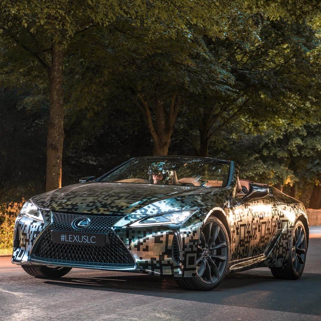 Lexus USAさんのインスタグラム写真 - (Lexus USAInstagram)「A beautiful sculpture takes a new form. Formally announcing that the #LexusLCC will go into production. Visit the link in our bio to learn more.」7月6日 0時24分 - lexususa