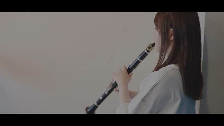 三浦千花音のインスタグラム：「海の幽霊 / 米津玄師 covered by 千花音﻿ 映画『海獣の子供』主題歌 “Spirits of the Sea”﻿ ﻿ ﻿ ﻿ 米津玄師さんの世界観、壮大すぎる。﻿ ﻿ ﻿ ﻿ ◽️The Clarinet ONLINE ﻿ 『千花音の演奏してみた』連載Vol.2﻿ ▶︎https://www.alsoj.net/clarinet/magazine/view/944/3054.html﻿ ﻿ 楽譜の販売も開始しました！✨﻿ ▶︎https://www.alsoj.net/store/view/ALCLPC008.html#.XQzDN5P7SXQ  #clarinet #music #spiritsofthesea #海の幽霊 #米津玄師」