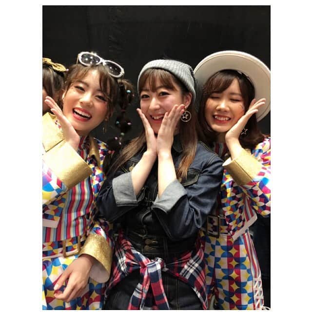 伊豆田莉奈さんのインスタグラム写真 - (伊豆田莉奈Instagram)「ขอบคุณ ทุกคน ที่ มา ใน วันนี้ นะคะ(^^)/ สนุก ไหม คะ?♪ อยาก รู้ว่า เพลง Reborn  เป็น ยังไง บ้าง คะ?😳💕 ทุกคน ชอบ ไหม คะ?😳💕 ถ้า ทุกคน ชอบ รินะ ดีใจ มาก เลย ค่ะ🥰 วันนี้ รินะ มี ความสุข มากๆ ค่ะ🥰 ขอบคุณ ทุกคน มากๆ นะคะ😋💕 ฝาก เพลง Jabaja และ Reborn ด้วย ค่ะ!! เรา เป็น Center ของ 2nd Album ค่าาาาาาาา❤️💜🧡💛💚💙 今日は来てくれてありがとうございました(^^)/ 楽しかったですか？♪ Rebornはどうでしたか？😳💕 みんな好き？😳💕 もしみんなが好きだったら莉奈はめっちゃうれずなです🥰 今日はとっても幸せでした🥰 みんな本当にありがとうございました😋💕 ジャーバージャとRebornよろしくお願いします！！！ 私達は2ndアルバムのセンターです❤️💜🧡💛💚💙 #rebornth #jabajath #bnk482ndalbum #izurinabnk48 #pupebnk48 #fondbnk48 #izutarinabnk48 #rinaizutabnk48 #izutarina #izurina #伊豆田莉奈 #いずりな #Reborn #ジャーバージャ #bnk48 #welovebnk48」7月6日 0時23分 - rina.cgm48official