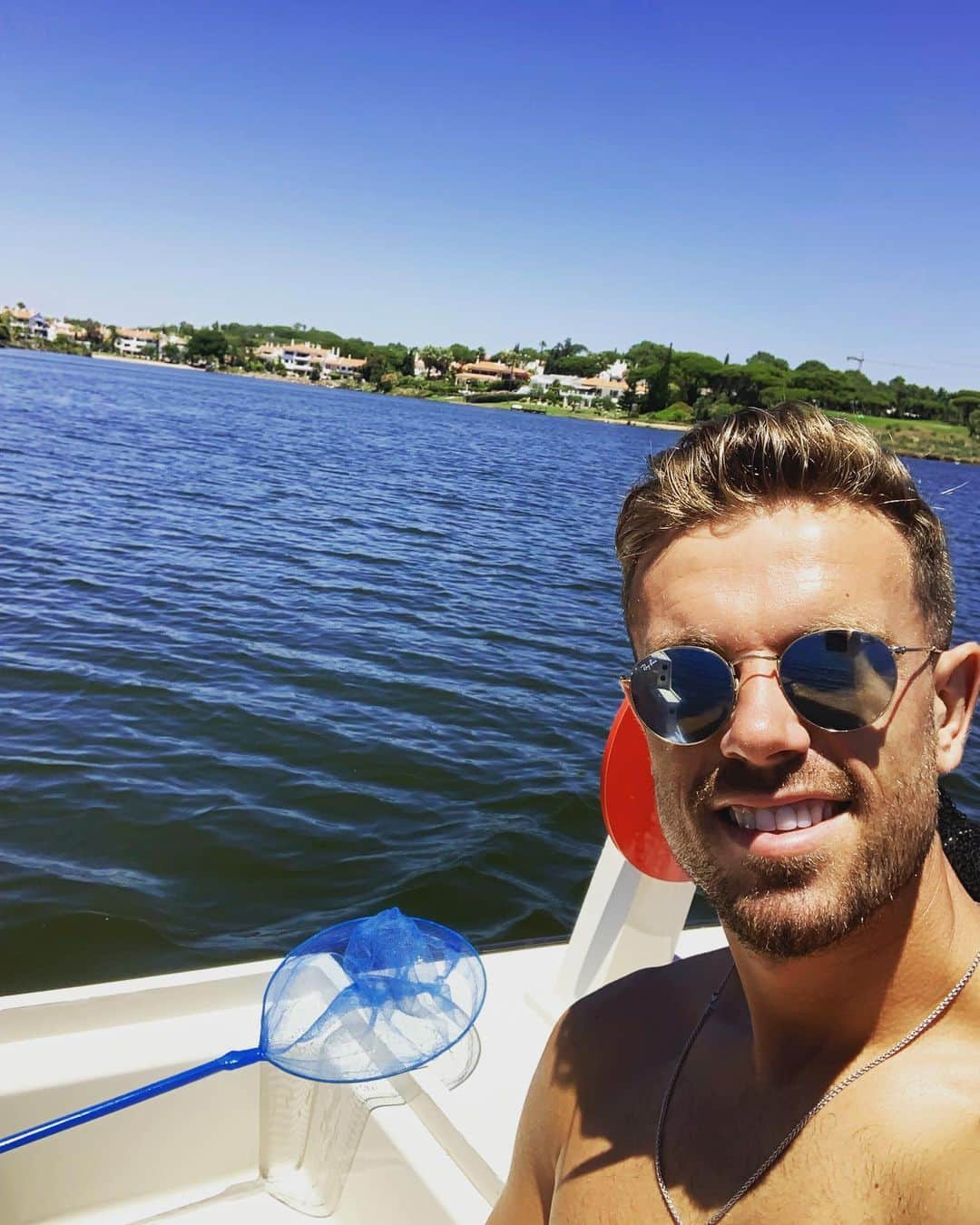 ジョーダン・ヘンダーソンさんのインスタグラム写真 - (ジョーダン・ヘンダーソンInstagram)「🎣 ☀️」7月6日 0時27分 - jhenderson