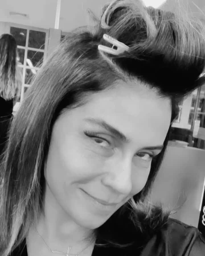Giovanna Antonelliのインスタグラム：「rsrsrs.... 🖤」