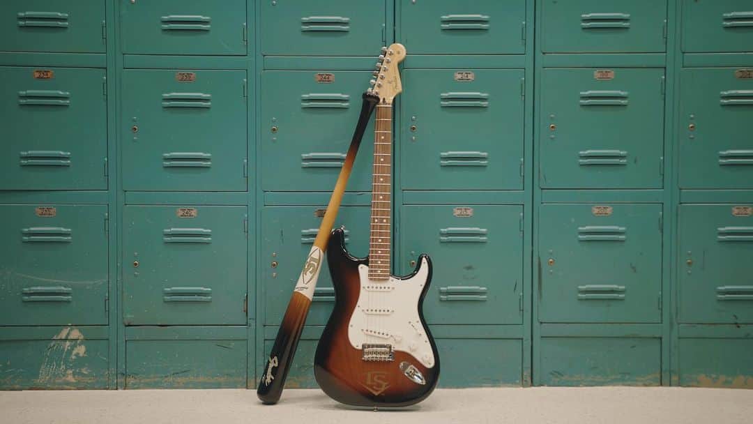 Fender Guitarさんのインスタグラム写真 - (Fender GuitarInstagram)「Baseball season is in full swing! Check out the Fender x @sluggernation-inspired bats and guitars for the @mlb All-Star Game this weekend. You'll have a chance to win your own set when you enter the #PlayLoudContest - see how you can via link in bio!」7月6日 1時10分 - fender