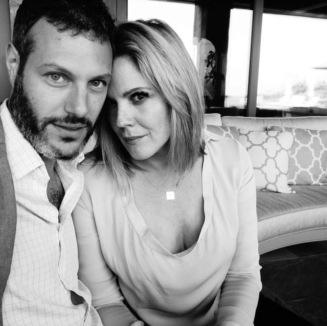 メアリー・マコーマックさんのインスタグラム写真 - (メアリー・マコーマックInstagram)「Sixteen years with my best friend. Happy Anniversary Michael Morris. I love you truly madly deeply.」7月6日 1時37分 - marycmccormack