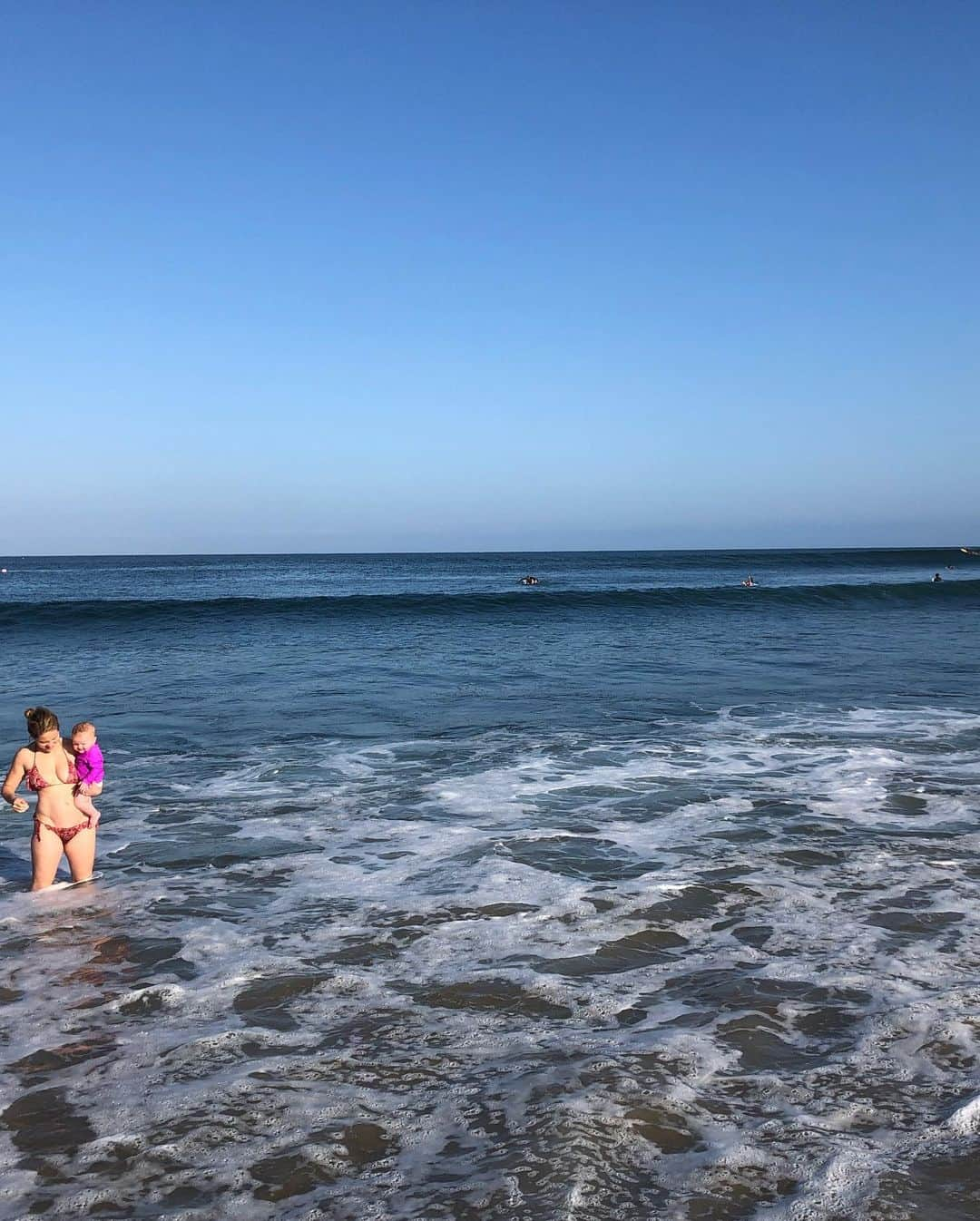 エリカ・クリステンセンさんのインスタグラム写真 - (エリカ・クリステンセンInstagram)「Fam time at the beach yesterday was 👌🏼」7月6日 2時12分 - erikachristensen