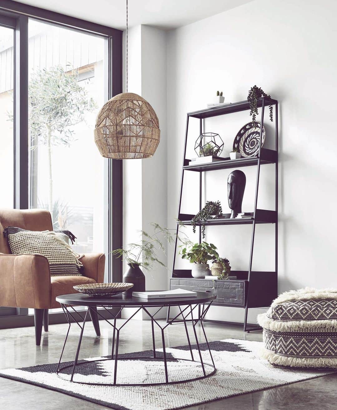 Nextさんのインスタグラム写真 - (NextInstagram)「NEW! Is your space in need of a summer refresh? Don't let dark shades scare you, team them with natural accessories for a fresher feel. 🔍 Chair: Fred Leather Ladder shelf: 521223 Coffee table: 597984 Light: 645867 Rug: 587816. #new #newcollection #homeware #nexthome #homeware #homeinterior #trend #hometrends #natural #homedecor #decor #accessories #furniture」7月6日 2時14分 - nextofficial