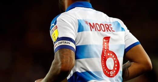 リアム・ムーアのインスタグラム：「It is an absolute honour that I have been chosen to be club captain of @readingfc not only that but also to kick the very first ball on the brand new and incredible training ground!  Growing up I always dreamt of being a club captain and I can’t express my gratitude to Mr Dai & the manager for choosing me to lead the club with this role. It is one I do not underestimate and I promise to demand 100% from myself and teammates at all times as we represent this great football club.  Reading F.C. has a brilliant history of being a family club and I look forward to continuing to link the fans and community with the players.  We are all in this together 💙」