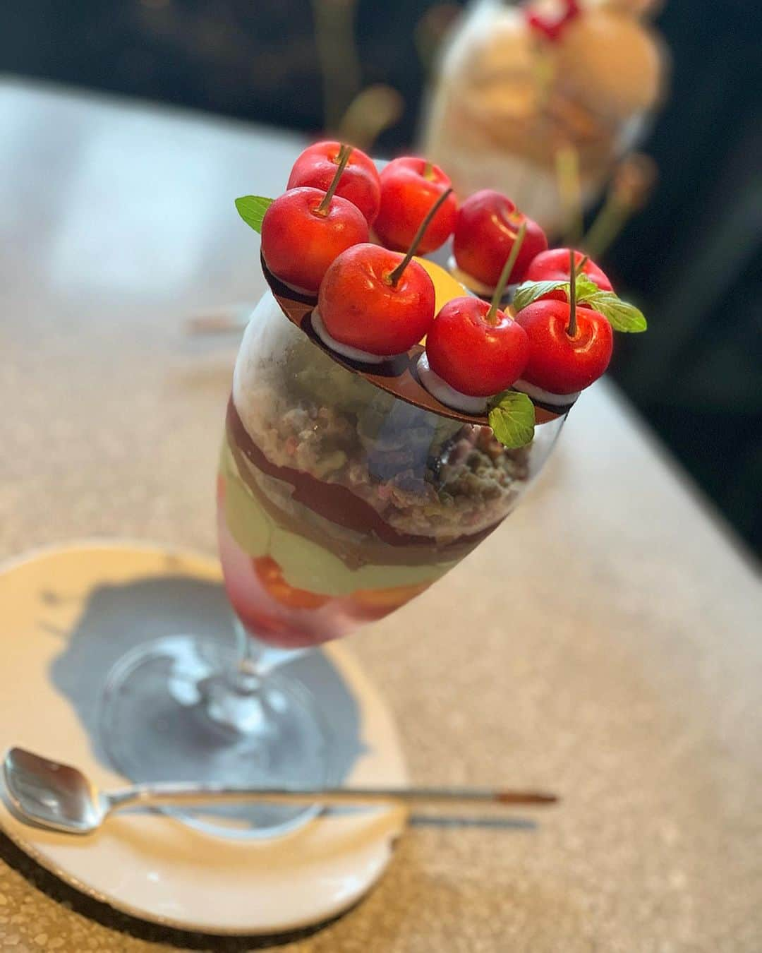 高瀬友規奈さんのインスタグラム写真 - (高瀬友規奈Instagram)「The best parfaits I’ve ever tasted 🤩🍒 ・ ・ ・ Thanks to @petit_ted aka パフェ界の動向を完全把握するお方。」7月6日 13時37分 - yukina_731