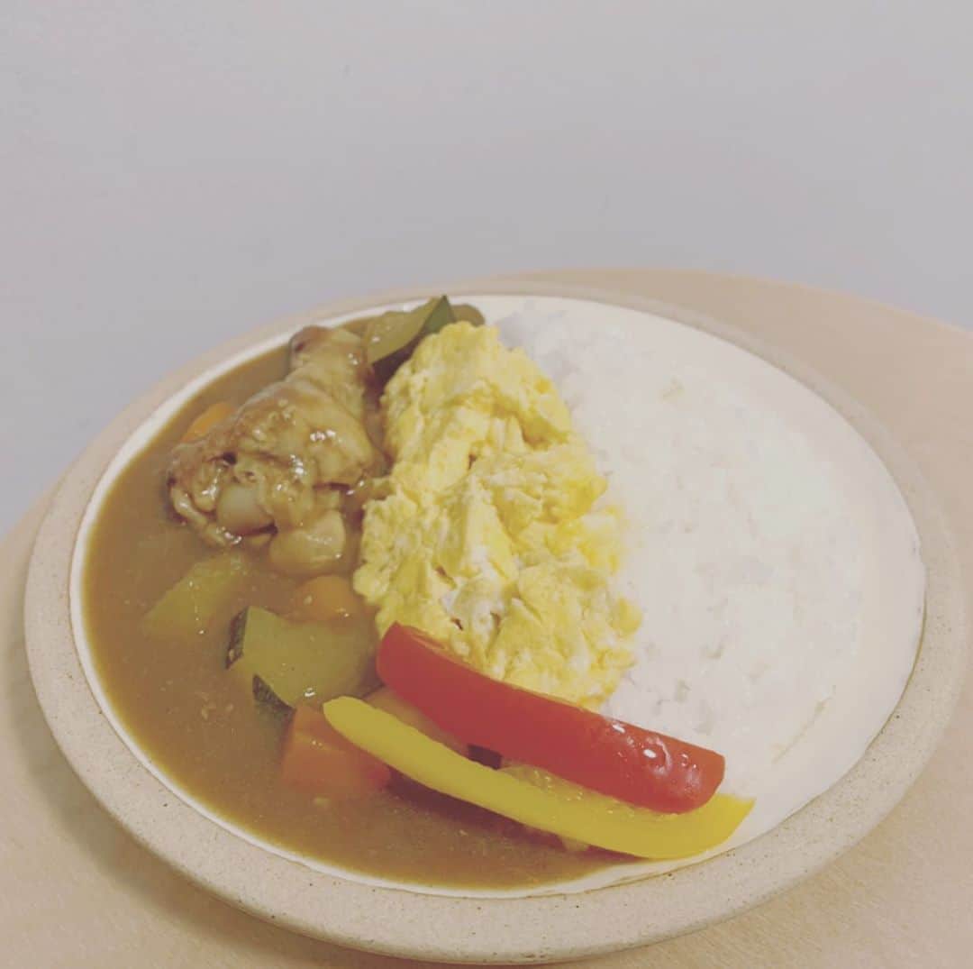 真奈さんのインスタグラム写真 - (真奈Instagram)「お家カレー🍛 . . #夏野菜カレー #カレーの伝導師」7月6日 12時28分 - manatmnt0116