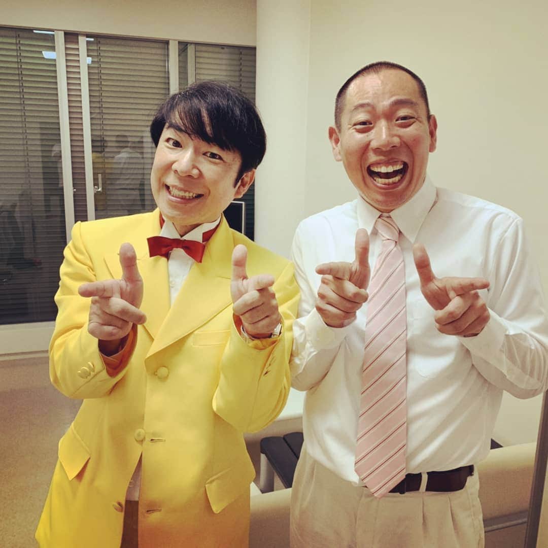 松本康太さんのインスタグラム写真 - (松本康太Instagram)「フジテレビ『さんまのお笑い向上委員会』23時10分～23時40分 今日OA予定です(^-^)♪コメディさせてもらいました♪ぜひチェックお願いします♪  #ダンディ坂野 さん#ゲッツ #レギュラー松本 #あるある探検隊 #フジテレビ #さんまのお笑い向上委員会 #レギュラー」7月6日 12時55分 - aruarutankentai.matsumoto