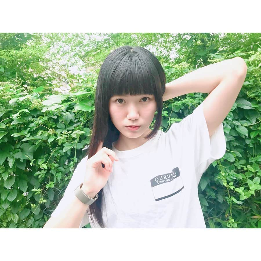 秋乃ゆにさんのインスタグラム写真 - (秋乃ゆにInstagram)「もはやくるりのTシャツ宣伝 なのだろうかといった装い 暑すぎてこうなりました 夏はTシャツショーパン 前髪切りすぎました . 吉祥寺の可愛いカフェでした ブランコ… . 📷 @amatsuyuuki . #くるり#QURULI#model#shooting#actor#movie#film#instagood#selfie#ootd#셀카#셀피#셀스타그램#데일리록#me#followme#instadiary #instalike #instamood #instalove #instafollow #instapic #instaphoto#扎心了#粉我#我的最愛」7月6日 13時19分 - yuniakino