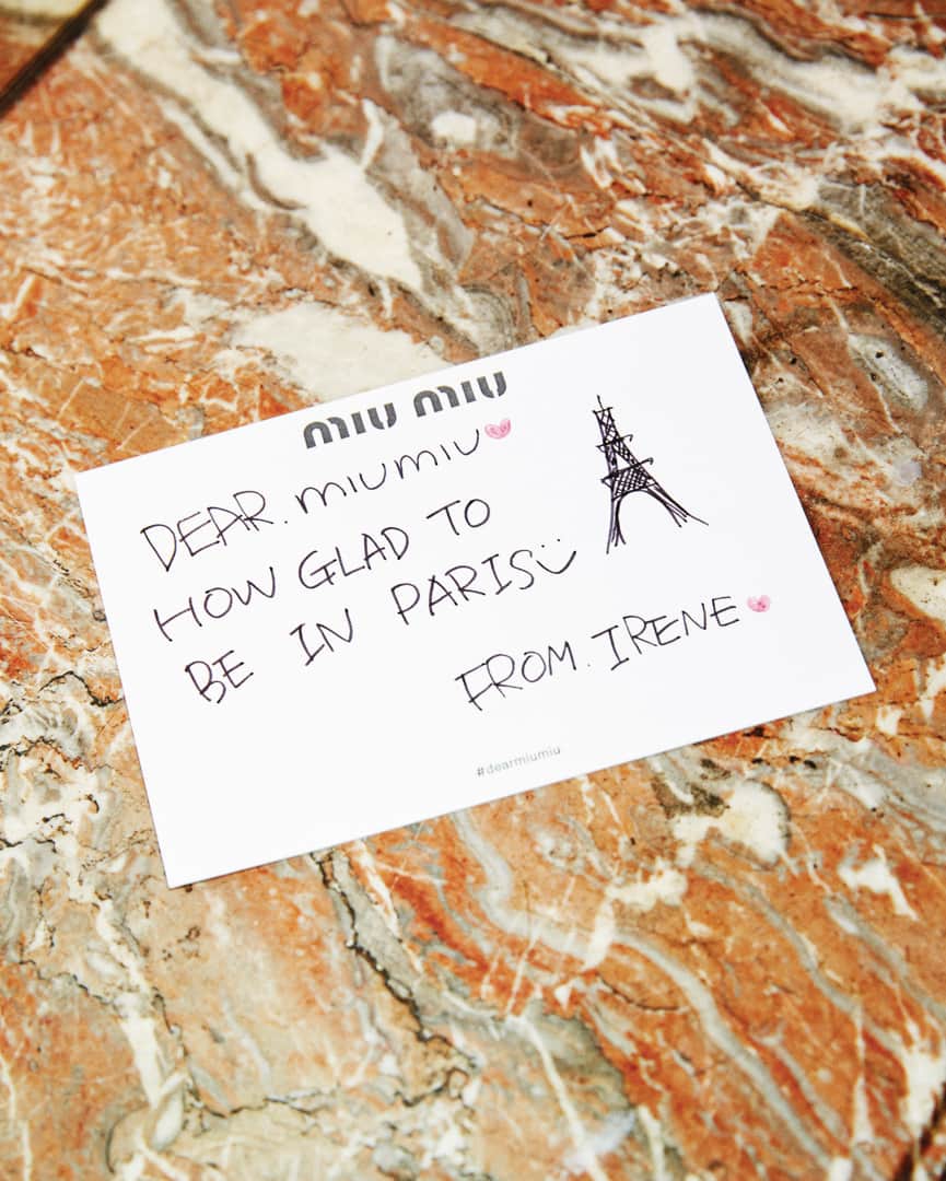 Miu Miuさんのインスタグラム写真 - (Miu MiuInstagram)「Dear #MiuMiu, how glad to be in Paris! #IreneBae - leader of the South Korean girl group @RedVelvet.smtown - is our latest #GirlInMiuMiu.」7月6日 4時30分 - miumiu