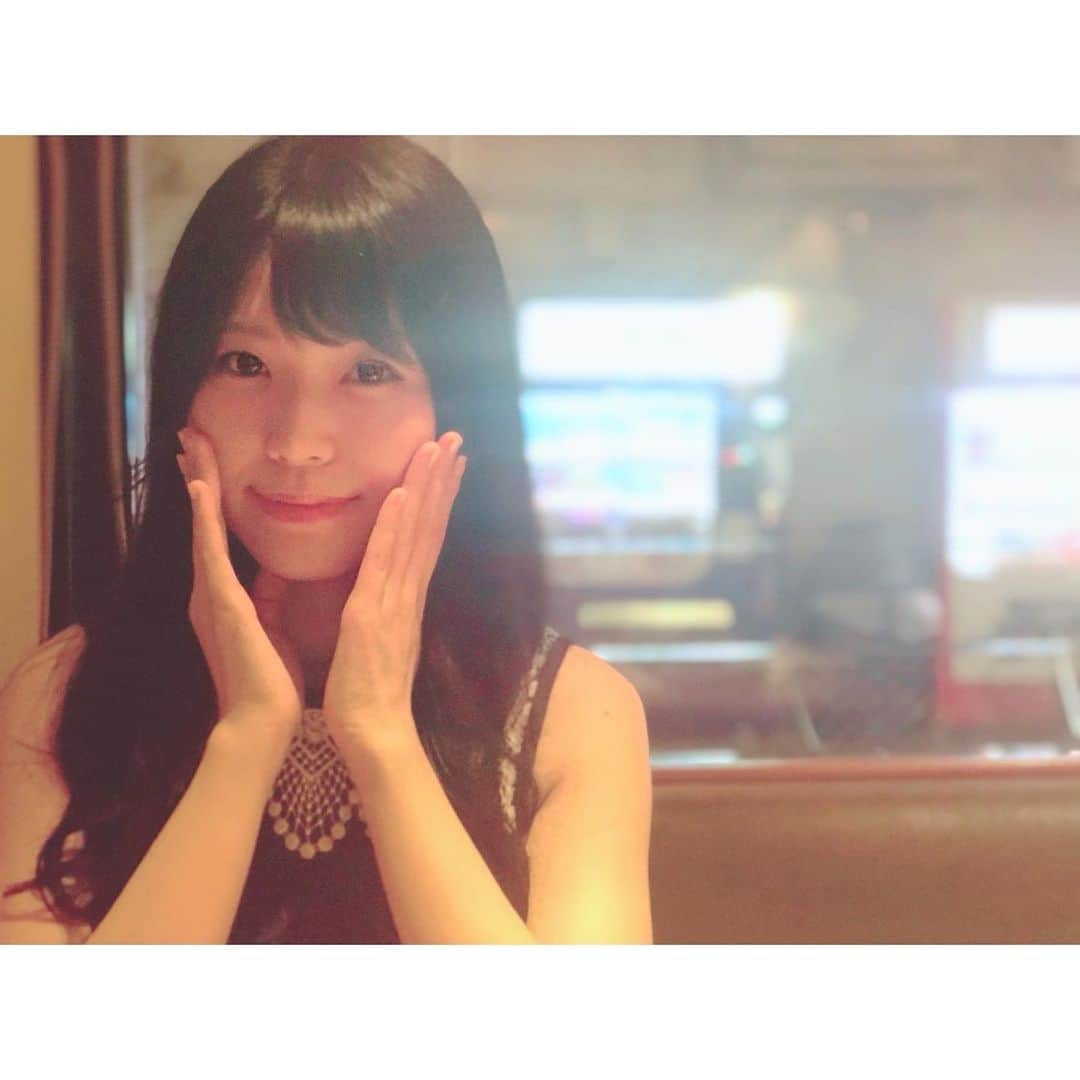 平林純さんのインスタグラム写真 - (平林純Instagram)「ケラスターゼさん、久しぶりに使うの楽しみ💇‍♀️⠀ 艶々黒髪ロングになりますように💋」7月6日 5時00分 - hirabayashijun_