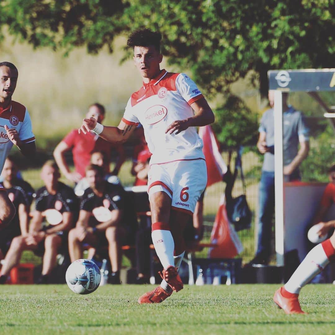 アルフレッド・モラレスのインスタグラム：「2019/2020 💪🏼⚽️🙏🏼」