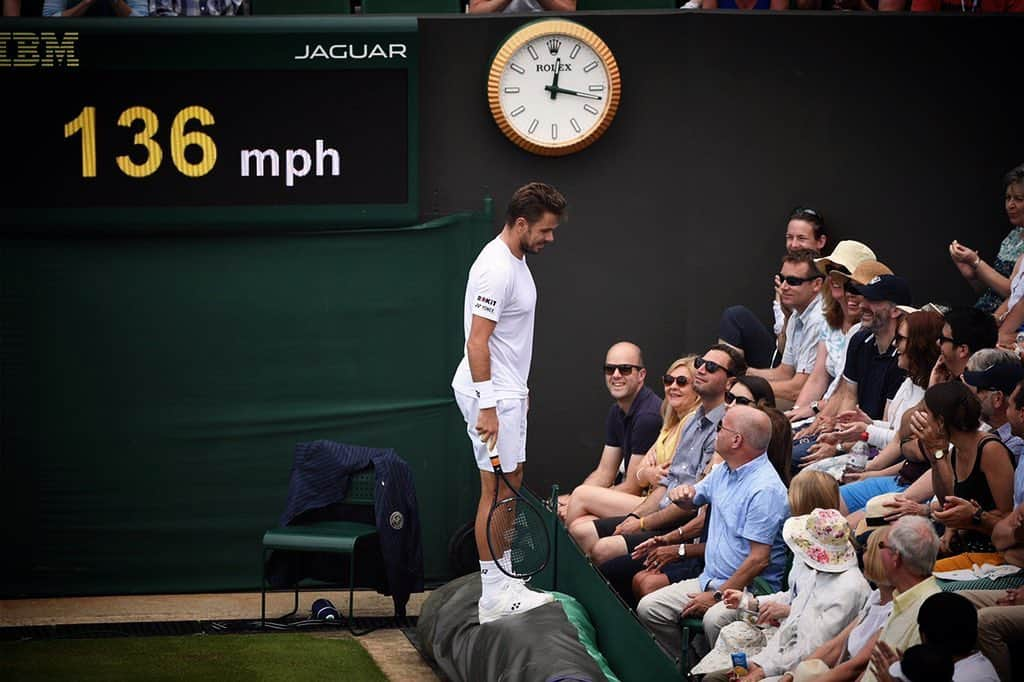 スタニスラス・ワウリンカさんのインスタグラム写真 - (スタニスラス・ワウリンカInstagram)「Hi I’m Stan, I play tennis, can I have your phone number please ? 📸😏👋🏻📞🤷🏻‍♂️🤣 #ItsNeverABadTime #OnTheCourtOrOff #wimbledon #makeitfun」7月6日 5時14分 - stanwawrinka85