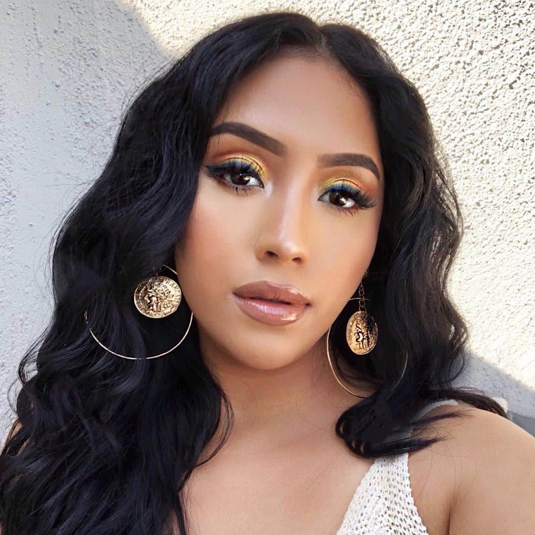 Too Facedさんのインスタグラム写真 - (Too FacedInstagram)「@itslesliealvarado is a Born This Way BABE! 😍 She wears our Born This Way Super Coverage Concealer in shade Toffee to contour and shade Shortbread to highlight. #regram #tfbornthisway #toofaced」7月6日 6時00分 - toofaced