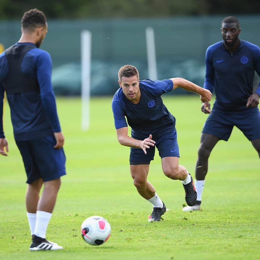 セサル・アスピリクエタさんのインスタグラム写真 - (セサル・アスピリクエタInstagram)「Feels good to be back! 🏃🏻‍♂First day in Dublin 🇮🇪⚽ #PreSeason #CFC 💙」7月6日 6時00分 - cesarazpi