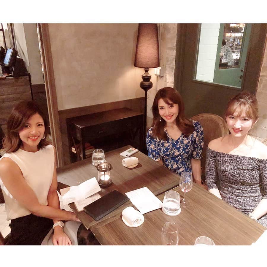 吉田美紀さんのインスタグラム写真 - (吉田美紀Instagram)「・ ・ 行ってみたかったPARIS.HAWAIIへ🍴 美しいお料理の数々に ワインのペアリングに 楽しいお喋りも加わって 楽しい時間だったなぁ♬ ・ @acospe1105 @risako_shima ありがと💋 ・ #parishawaii #hawaii #dinner #パリスハワイ #ハワイ #ハワイグルメ」7月6日 6時08分 - miki__yoshida