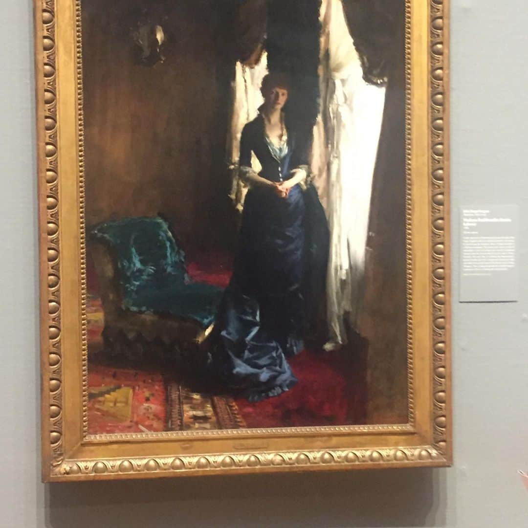 レスリー・フェラさんのインスタグラム写真 - (レスリー・フェラInstagram)「Nothing like moseying through the @artinstitutechi . Some of my favorites...what an amazing afternoon! Don’t miss the Manet exhibit if you’re in town. #lovemesomeart #FridayInTheArtInstituteWithGeorge」7月6日 6時18分 - mslesleyfera