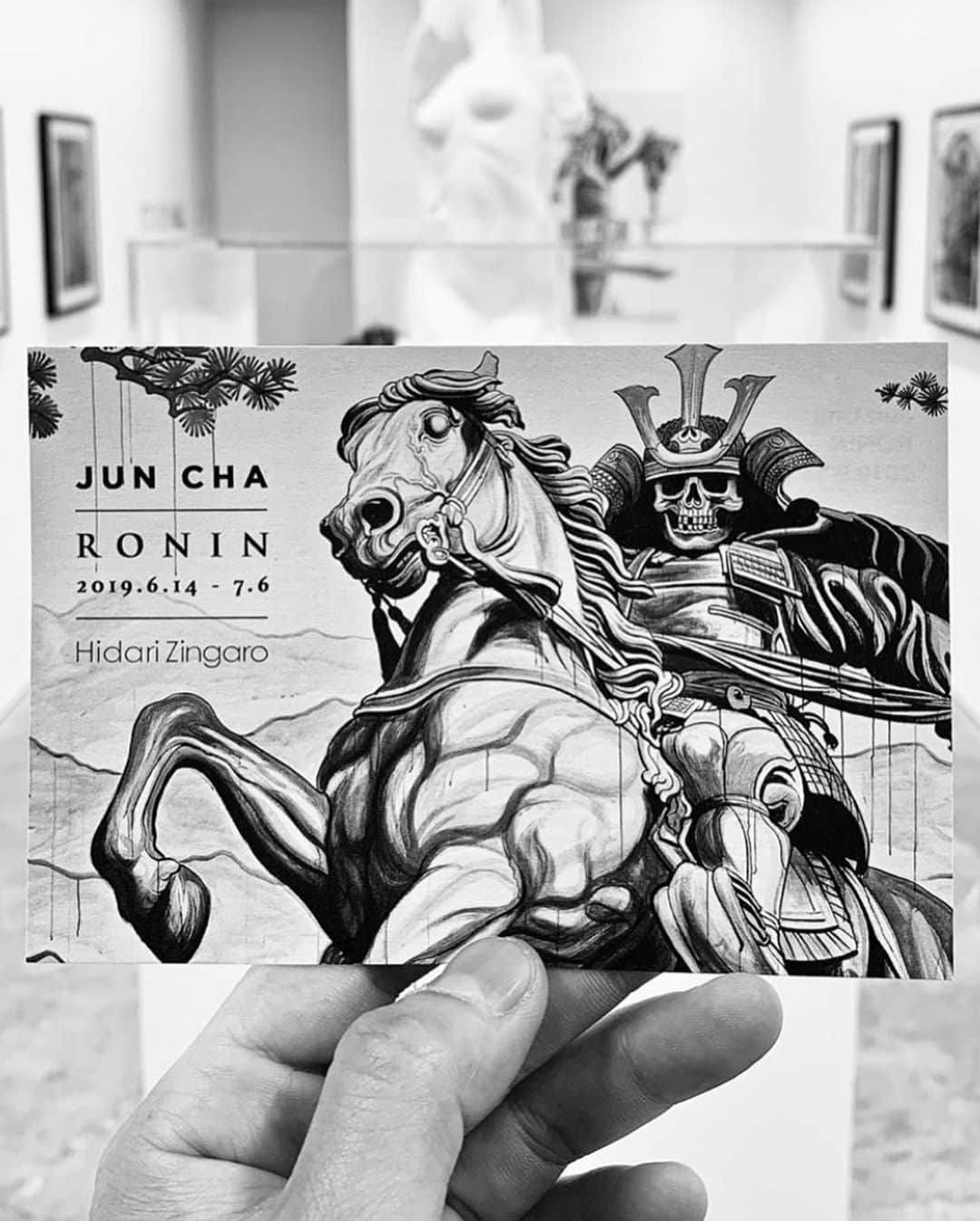 村上隆さんのインスタグラム写真 - (村上隆Instagram)「@juncha show at @hidarizingaro ! 📷 @juncha」7月6日 6時30分 - takashipom