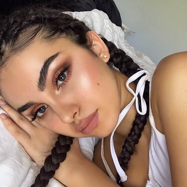 Anastasia Beverly Hillsさんのインスタグラム写真 - (Anastasia Beverly HillsInstagram)「Brow game @ayline.ea  BROWS • #Dipbrow Pomade in Ebony  GLOW • #glowkit & Liquid Glow in Perla」7月6日 6時35分 - anastasiabeverlyhills