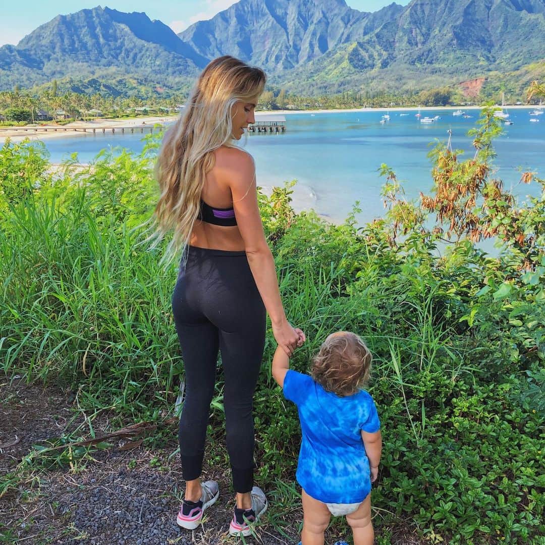 のインスタグラム：「Morning views. So lucky to grow up in a place like this💙💙💙」