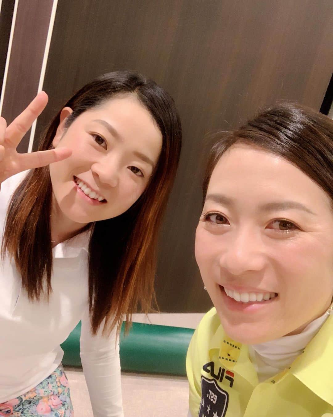 佐藤のぞみさんのインスタグラム写真 - (佐藤のぞみInstagram)「すーちゃんSkyレディース⛳️優勝おめでとう🏆😆✨優勝スピーチはもらい泣きしそうになりました😭 今日はプロアマ🏌️‍♀️今日も元気に頑張ります☀️ #golf #試合」7月6日 7時20分 - satonozomi1028