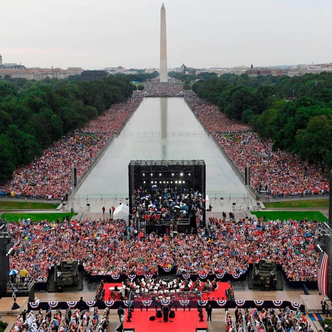 ドナルド・トランプさんのインスタグラム写真 - (ドナルド・トランプInstagram)「🇺🇸🇺🇸🇺🇸🇺🇸」7月6日 7時20分 - realdonaldtrump