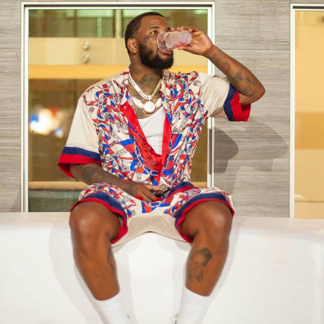 ゲームのインスタグラム：「I been that nigga since 1st grade.... ask Mrs. White !!!! s/o my nigga @12thflr for the 💧 & my baby brother for the 📸 @jamilnotjamal #FreshPrinceOfBelAirWitTheHeatOn」
