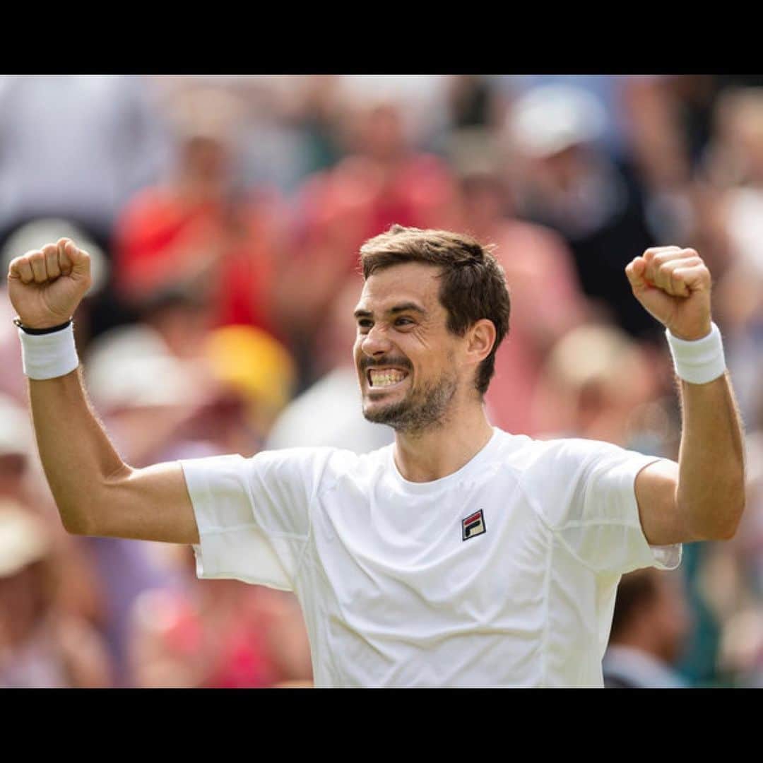 ギド・ページャのインスタグラム：「De los mejores momentos de mi carrera, feliz de poder seguir avanzando. Gracias a todos!!!! Seguimos!!! @wimbledon #wimbledon」