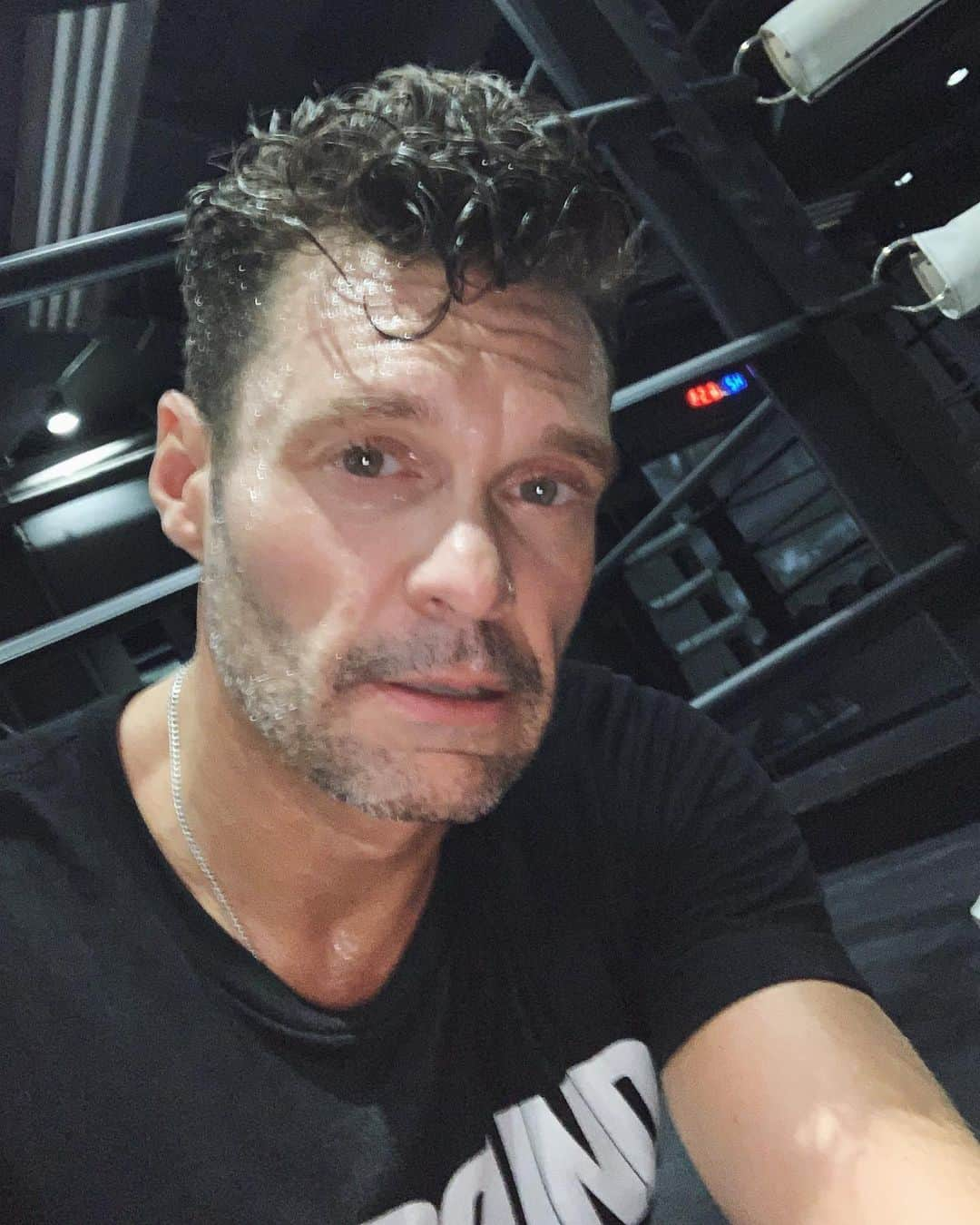 ライアン・シークレストさんのインスタグラム写真 - (ライアン・シークレストInstagram)「Post-Fourth sweat」7月6日 8時49分 - ryanseacrest