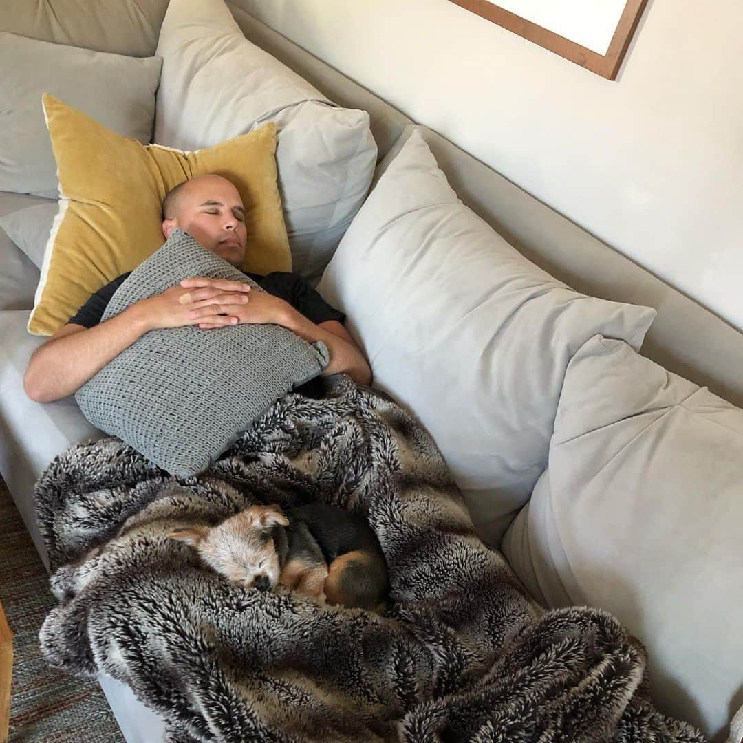 サマンサ・ドロークのインスタグラム：「He’s gonna kill me ... but my heart is exploding right now! ❤️🥰💥😍😭」