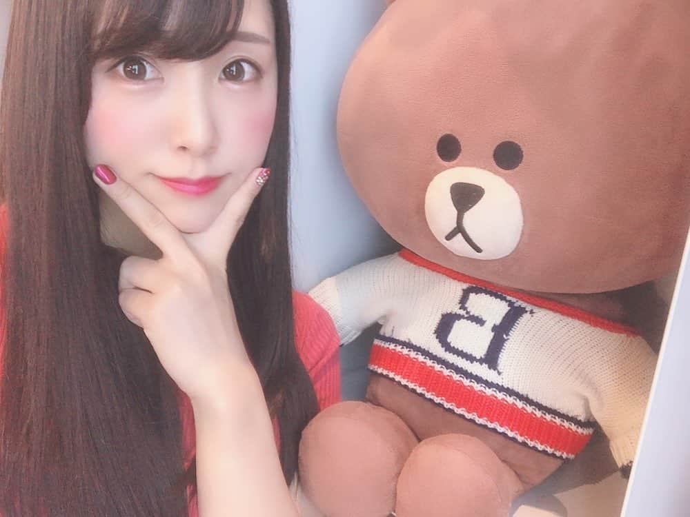 熊本美和さんのインスタグラム写真 - (熊本美和Instagram)「おはくま🐻 . . #おはよう #gm #goodmorning #おはくま #日々の出会いに感謝 #バクステ外神田一丁目 #いっちょめ #熊本美和 #idol #일본 #아이돌 #アイドルボウラー #Pリーガー #プロボウラーになりたい #instagood #followme #kawaii #makeup #beauty #黒髪 #linefriends #ブラウニー #くま #早起き #ねむねむ #渋谷 #早番 #peace #instalove #すきぴ」7月6日 9時20分 - miwa_babyb