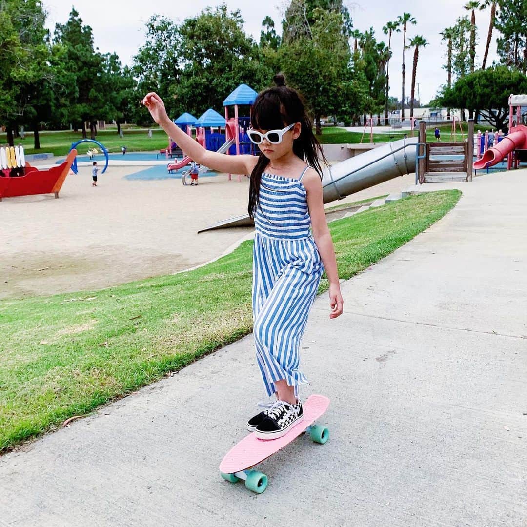 Zooey Miyoshiさんのインスタグラム写真 - (Zooey MiyoshiInstagram)「It’s officially summer which means MORE PLAY! What are your plans this summer? Jumpsuit from @abercrombiekids #playislife #abercrombiepartner」7月6日 9時22分 - zooeyinthecity