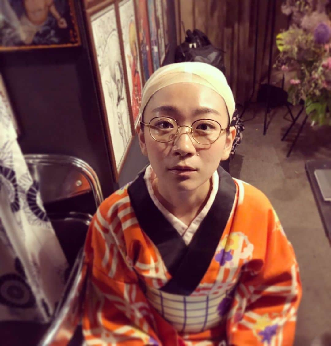 時東ぁみさんのインスタグラム写真 - (時東ぁみInstagram)「ここ最近で一番良い表情🤣🤣🤣 ・ アホヅラさせたら日本で上位だと思う。 そんなランキングないけどw ・ ちなみに…photo by 赤坂泰彦さんw ・ #時東ぁみ #カツラ #羽二重 #舞台 #時代劇 #舞台裏 #アホヅラ #表情 #面白い #どんな表情 #着物 #kimono #劇団eastones #悪党温泉 #楽しかった #🤣 #photoby #赤坂泰彦 さん #nhk #nhkfm #ラジオマンジャック」7月6日 9時28分 - amitokito