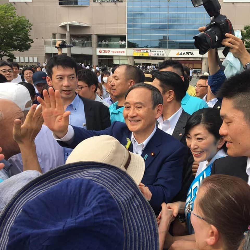 菅義偉さんのインスタグラム写真 - (菅義偉Instagram)「#参議院議員選挙 #三重県 #吉川ゆうみ #菅官房長官 #応援」7月6日 9時28分 - suga.yoshihide