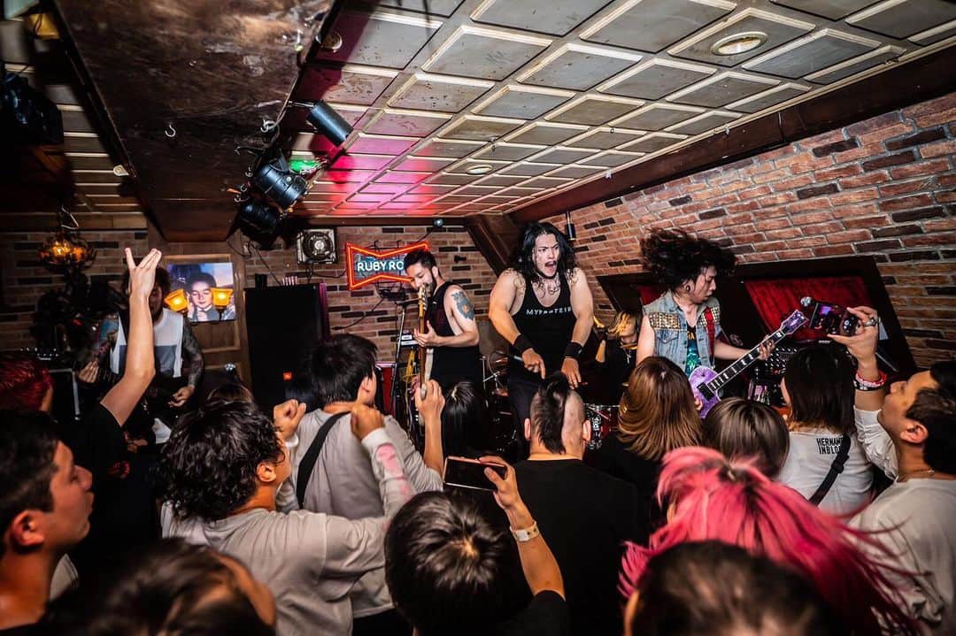 Her Name In Bloodのグルメインスタ