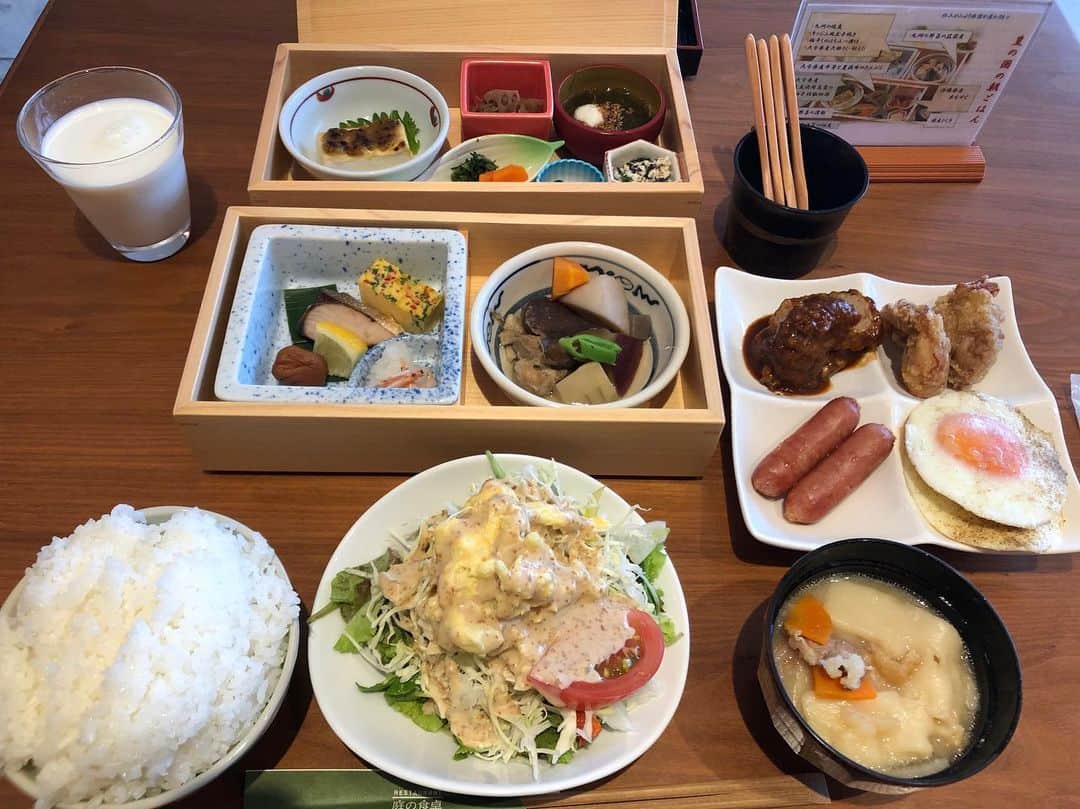 カバのインスタグラム：「‪本日のでぶ活。‬ ‪昨日は大分公演、ありがとうございました！大分泊まりでしたので、ホテルの朝食でモンスターモーニングやらせて頂きました！大感謝です！今日は佐賀公演！佐賀の皆さま、宜しくお願い致します！‬ ‪あぁ、痩せたい！‬ . #本日のでぶ活 #でぶ活 #グルメ#朝食 #ホテルの朝食で ‪#モンスターモーニング‬ #大感謝 #大分の皆さま #ありがとうございました #佐賀の皆さま #宜しくお願い致します #あぁ、痩せたい」